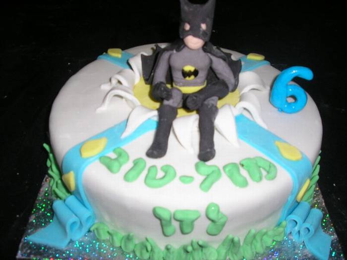 באטמן עוגת יום הולדת לבנים