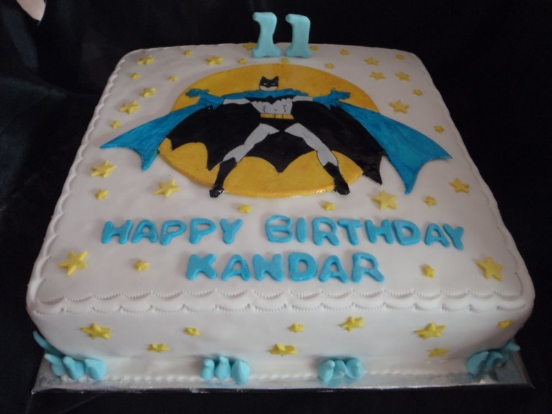 עוגה ליום הולדת  לבן באטמן