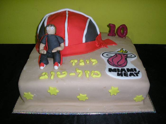 עוגת יום הולדת MIAMI כדורסל ושחקן