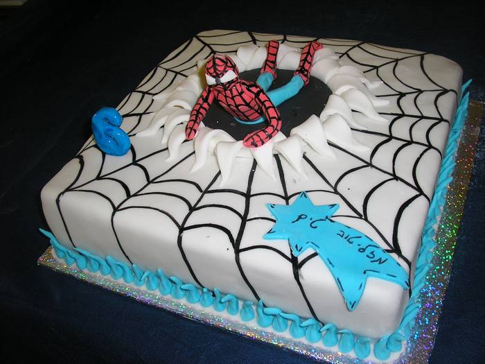 עוגת יום הולדת בנים ספיידרמן