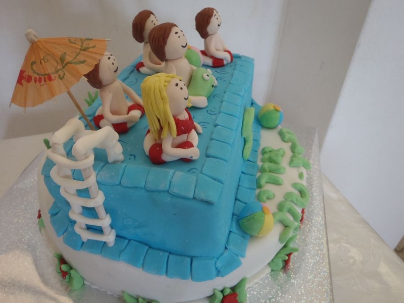 עוגת יום הולדת ברכה עם ילדים מפוסלים