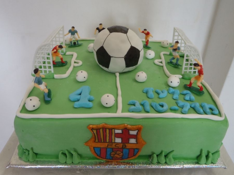 עוגת יום הולדת ברצלונה שערים ושחקנים