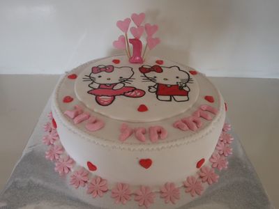 עוגת יום הולדת גיל שנה לרומי