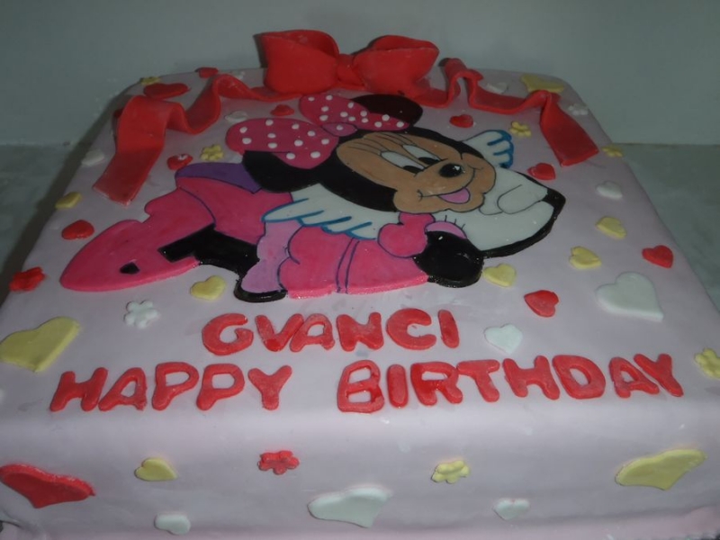עוגת  יום הולדת לבת מיני מאוס מעוצבת