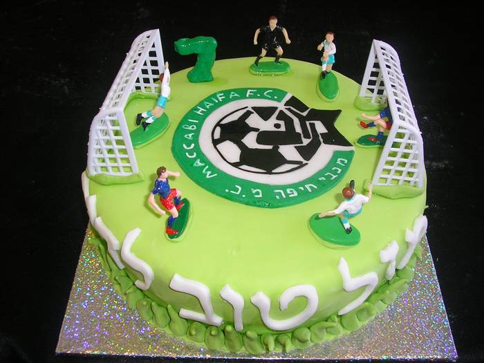 עוגת יום הולדת מכבי חיפה מגרש כדורגל