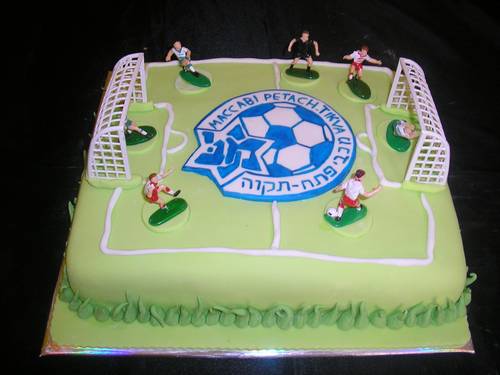 עוגת יום הולדת מכבי פתח תקווה מגרש כדורגל