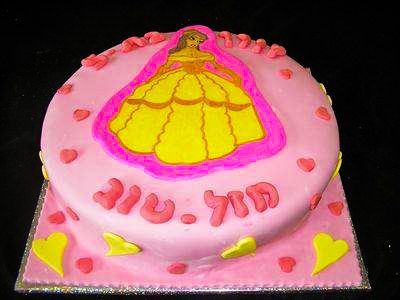 עוגת יום הולדת נסיכה לבנות