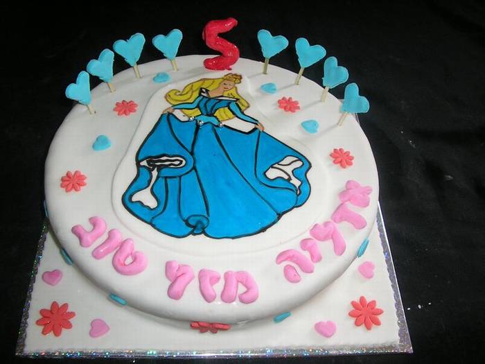 עוגת יום הולדת סינדרלה נסיכה