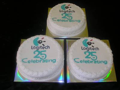 עוגת כנס חגיגות ה 25 logitech