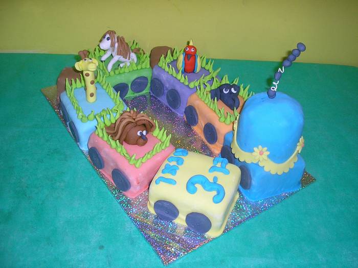 עוגת שוקולד ליום הולדת רכבת חיות
